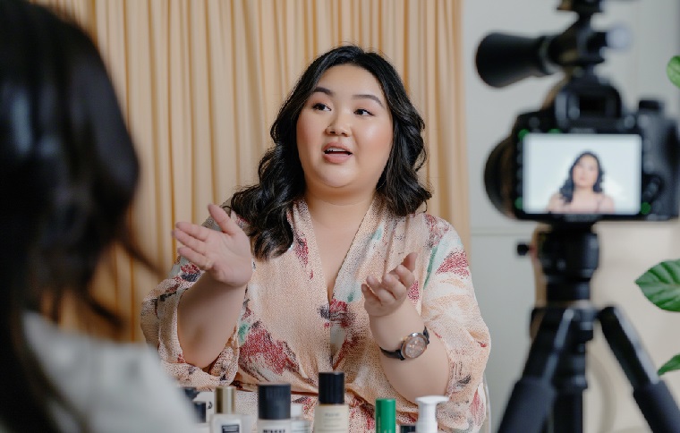 Kenapa Iklan Video Testimoni Lebih Ampuh dari Review Tertulis