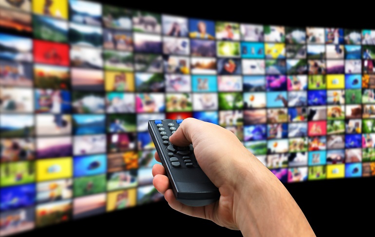 Kombinasi Iklan TV dan Media Sosial untuk Promosi Bisnis Modern